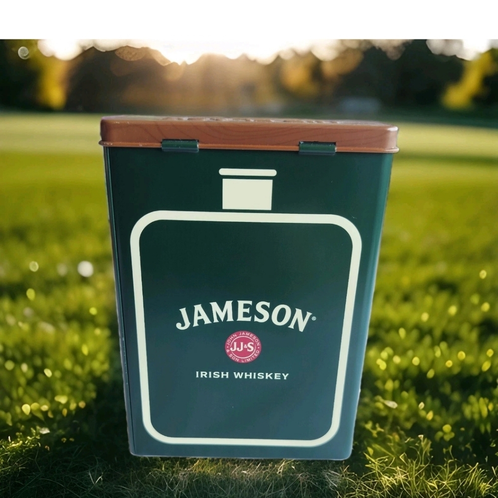 Jameson Irish Whisky 5.5oz Stainless Steel Hip Flask With Tin Carrying Case